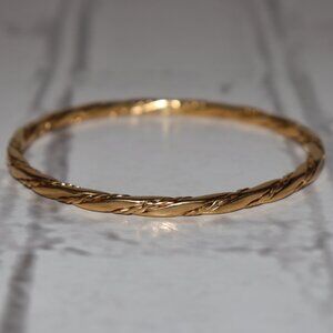 💛 Beautiful Gold Twisted Bangle Bracelet – Signed MONET – 2.5" Wide  🌟